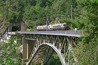 Regionalzug 3571 nach Brig auf dem Bietschtalviadukt