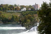 Gtw 2/6 oberhalb des Rheinfalls