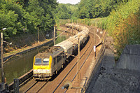 Die belgische 1345 mit einem Güterzug auf dem weg nach Strasbourg