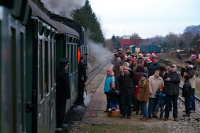Bei der Ankunft in Warthausen gab es einen "großen Bahnhof" für die kleine Lok.