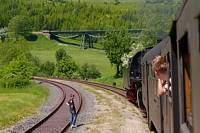 Blick von Epfenhofen auf das Biesenbach-Viadukt.