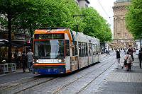 5633 fährt auf der Linie 2 von Freudenheim nach Neckarstadt-West