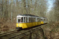 Wagen 411 hat gleich die Endhaltestelle Ruhbank erreicht.