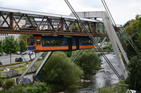 Dieser GTW 72 (Baureihe 1972) erreicht gleich den "Alten Markt" in Gegenrichtung.