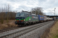 193 257 mit einem Güterzug bei Denzlingen