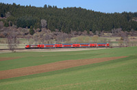 RE 4715 mit 146 239 "Stadt Hausach" bei Aufen