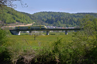 612er auf der "Wiesenbrücke" bei Fridingen