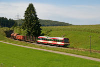 Zwischen Kleinengstingen und Kohlstetten wird dieser kleine Einschnitt passiert