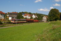 Zum Schluß noch zwei Versionen vom Bahnhof Kohlstetten