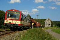 Zum Schluß noch zwei Versionen vom Bahnhof Kohlstetten