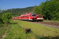 Der Naturparkexpress mit VT 41 und 42 in Hausen im Tal