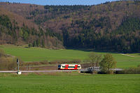 VT 234 hat vor kurzem Immendingen verlassen und überquert die Donau