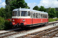 VT 5 im Bahnhof Münsingen.