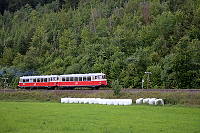 VS 14 und VT 5 fahren nach Schelklingen. Aufgenommen kurz vor Sondernach.